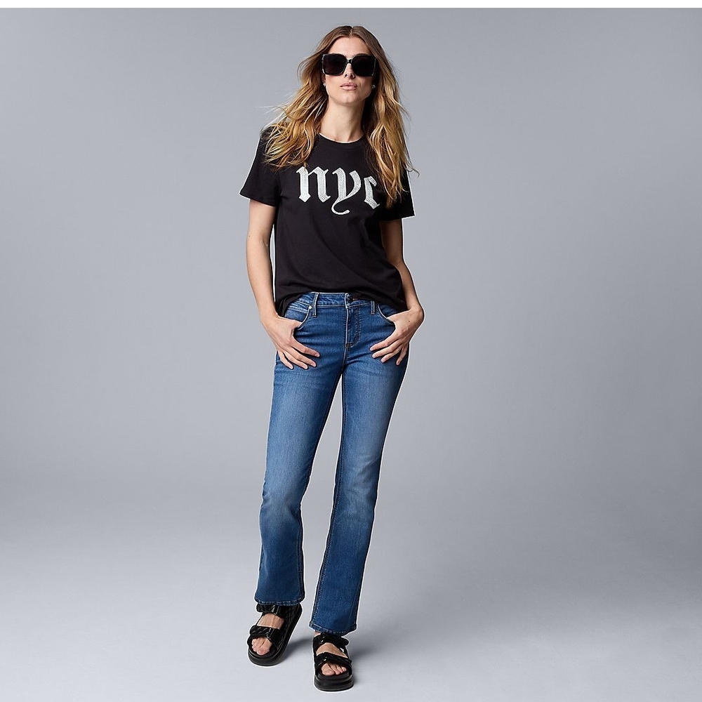 Black Short Sleeve Graphic T-Shirt with NYC Design - Picture 4 of 6